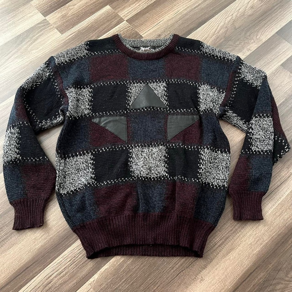 VINTAGE Impact Leather patch sweater size M